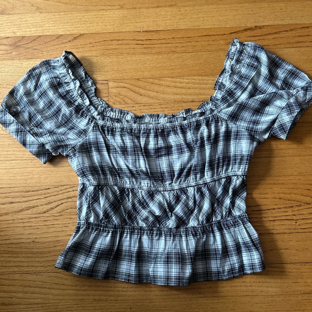 Sim Sam Plaid Milk Maid Cropped Shirt
